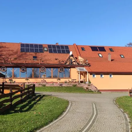 Gosciniec Lomnica (Walbrzych)