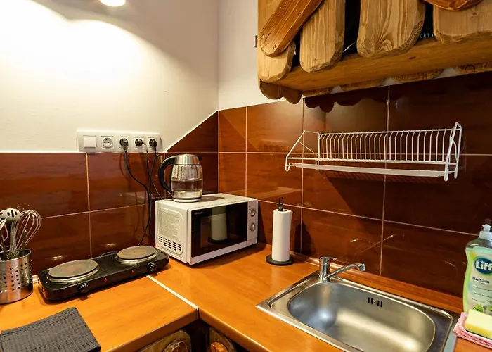 Gosciniec Lomnica (Walbrzych)