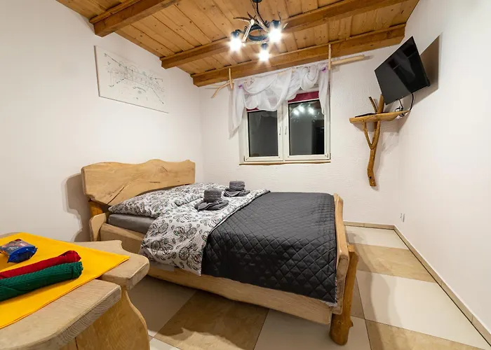 Gosciniec Lomnica (Walbrzych)